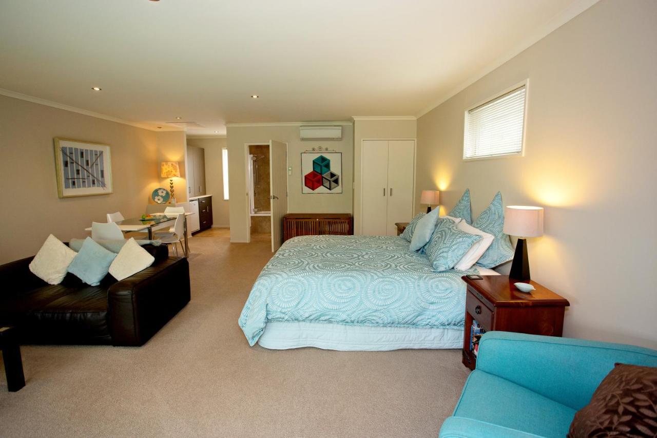 Marchmont Gardens Bed & Breakfast แฮนเมอร์สปริงส์ ภายนอก รูปภาพ