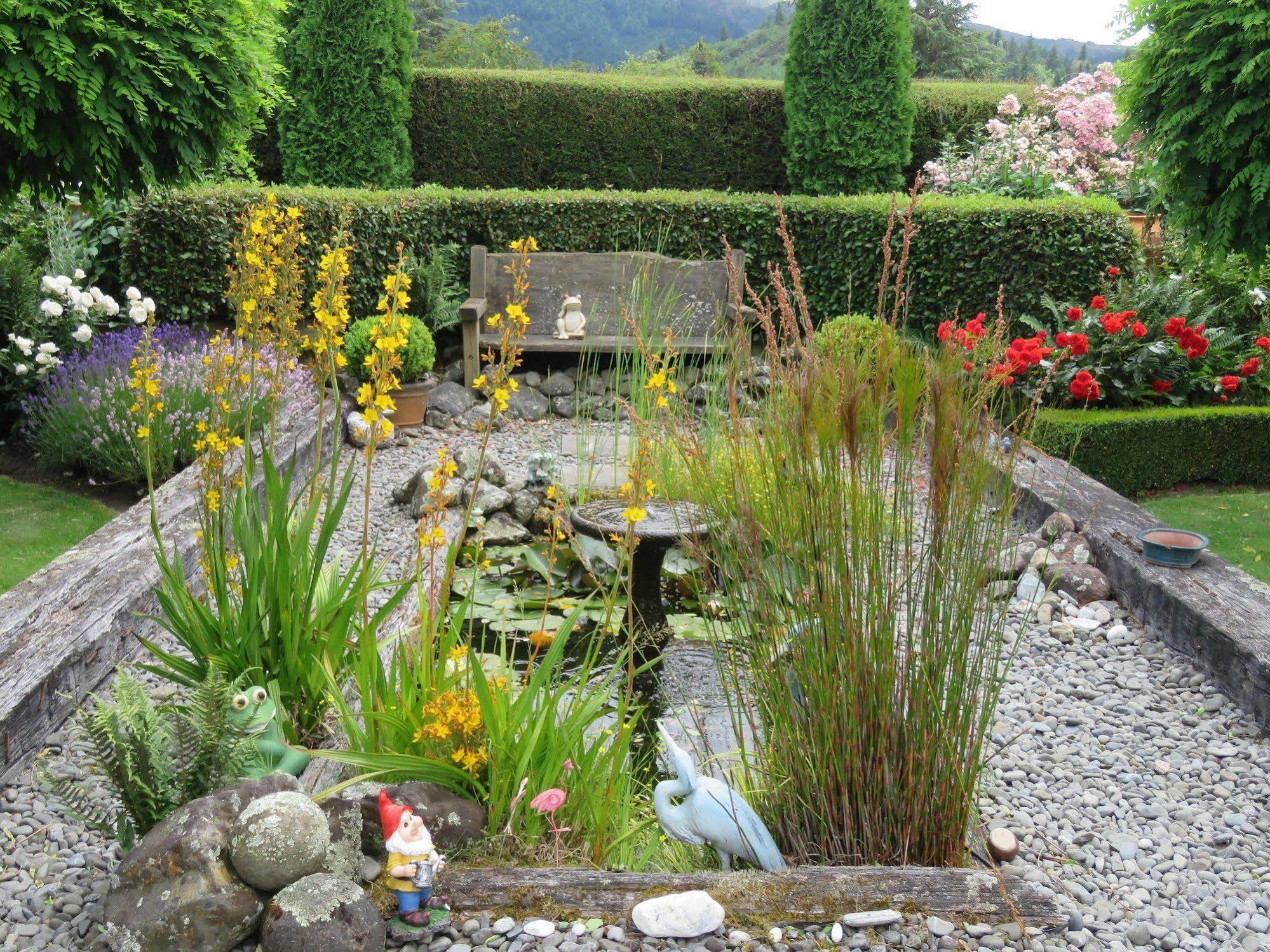 Marchmont Gardens Bed & Breakfast แฮนเมอร์สปริงส์ ภายนอก รูปภาพ